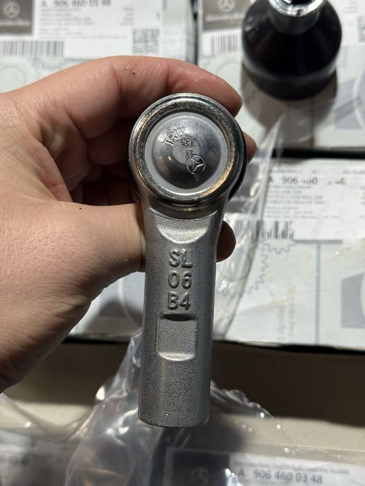 Наконечник накінечник  рульової рейки спрінтер Sprinter W906 W907