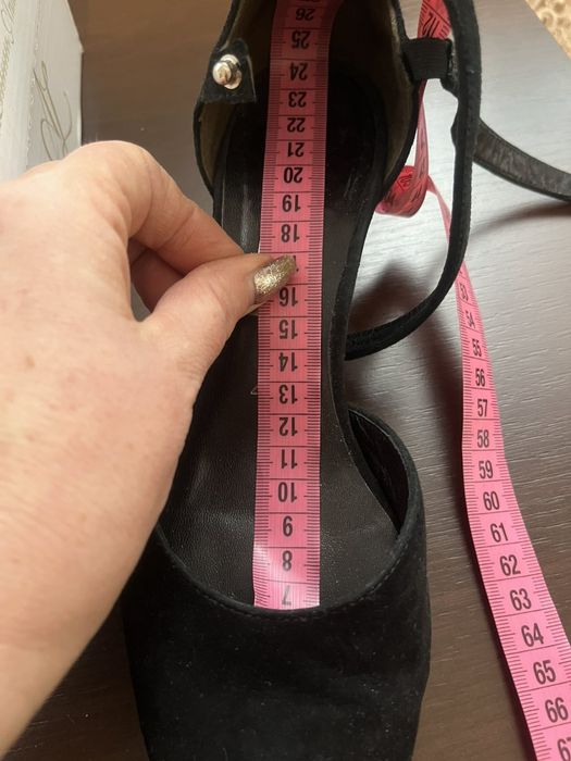 Жіночі відкриті елегантні туфлі від Gabor