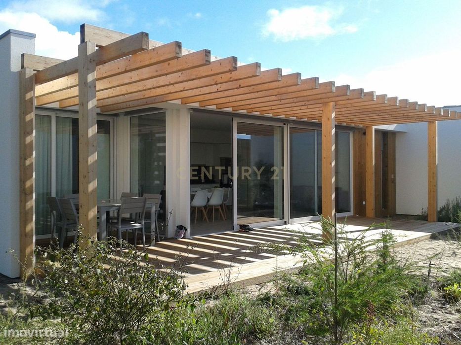 Co-propriedade (25%) de Moradia T3 em Troia