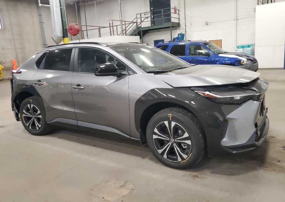 разборка  bZ4X розбірка запчастини запчасти