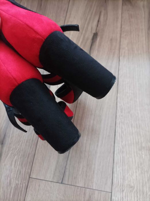 Buty na szpilce DeeZee