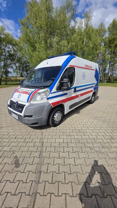 Karetka pogotowia sanitarny citroen jumper 3.0