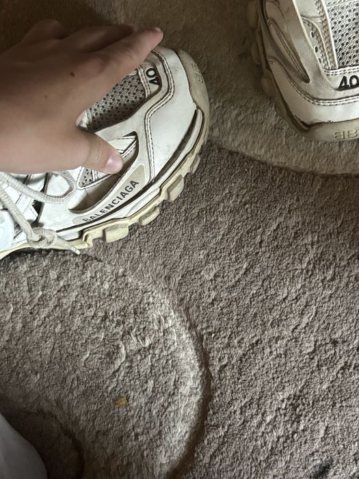 balenciaga track