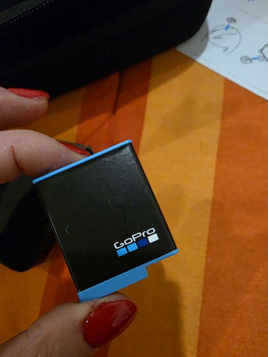 Go pro hero 10 com cartão memória e acessórios