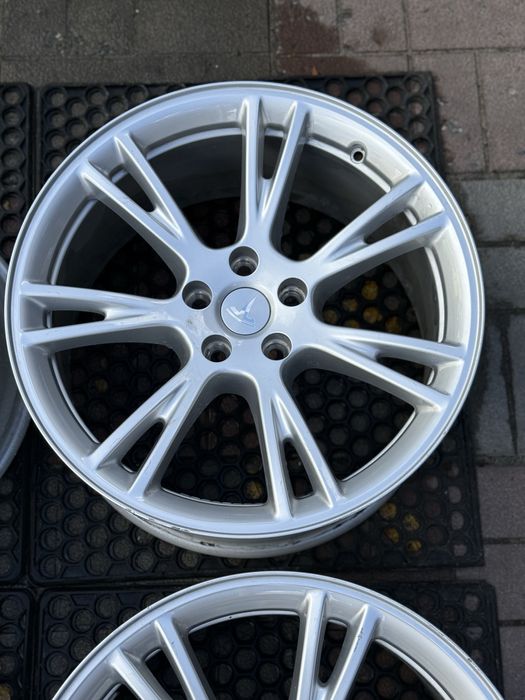 Оригінальні диски tesla model y модел вай гарний стан 5 114,3 r19