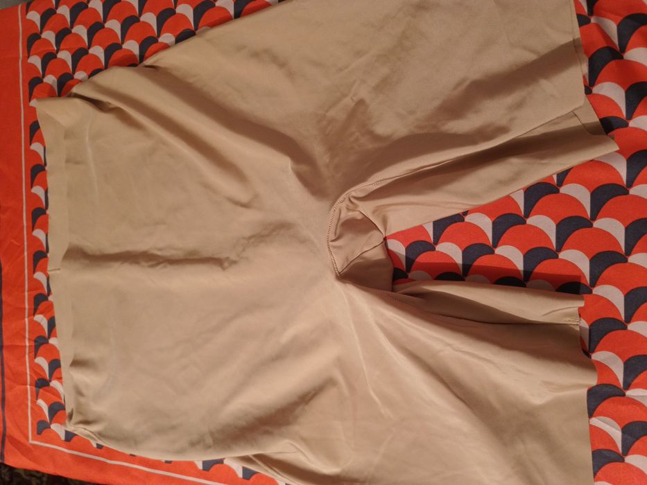 Modelujące sylwetkę majteczki