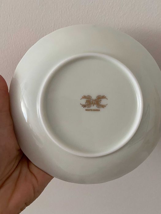 2 chávenas de porcelana NOVAS com caixa