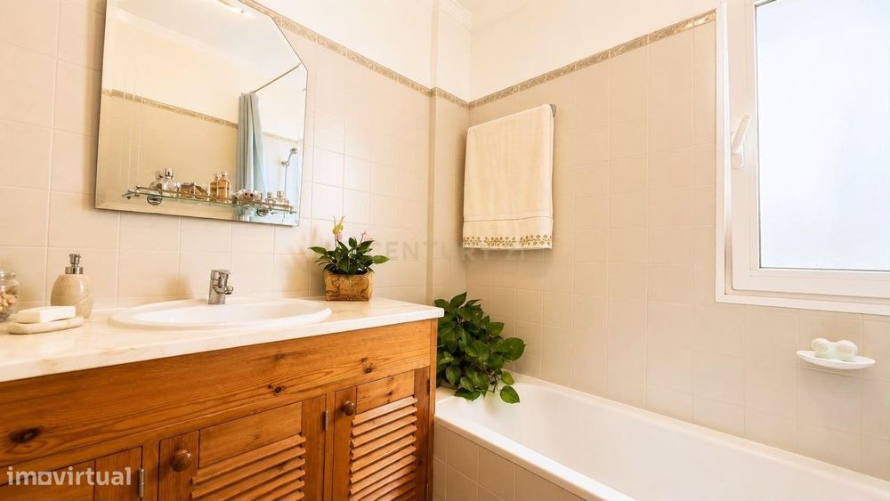 Apartamento T2 com Vista Mar | Garajau