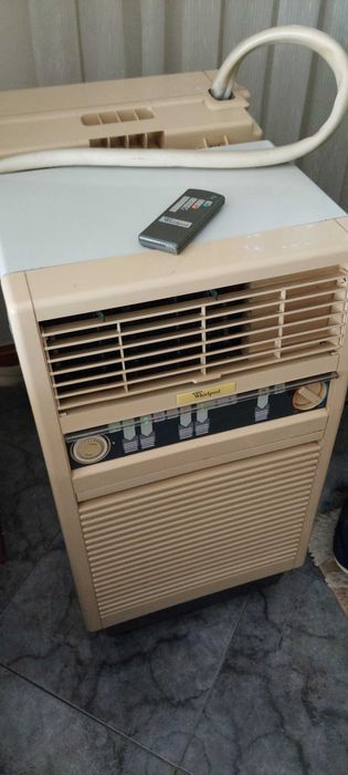Ar Condicionado Portátil Whirlpool AMB 485 c/comando a distancia