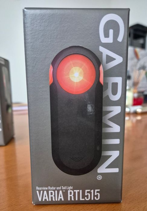 Luz traseira com Radar Garmin Varia RTL515 e RCT715