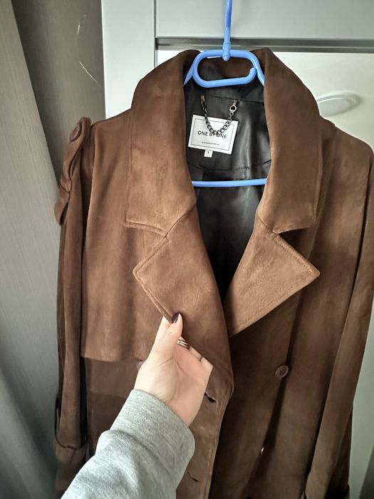 Продам тренч One by one