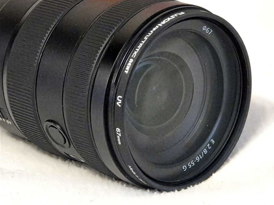Obiektyw klasy premium SONY E 16-55 mm F2.8 G (SEL1655G)