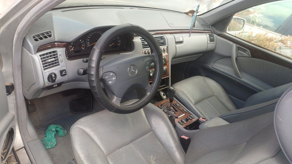 Руль мерседес 211 MERCEDES W211 бампер кермо 210