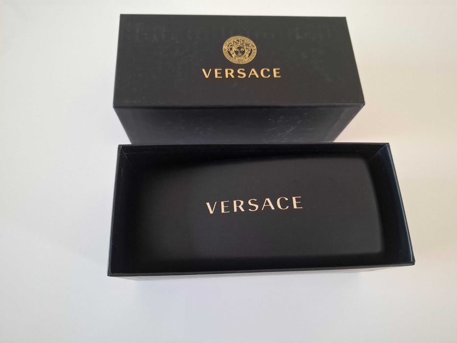 Очки солнцезащитные купленные в Италии Versace VE 4409 (GB1/87)