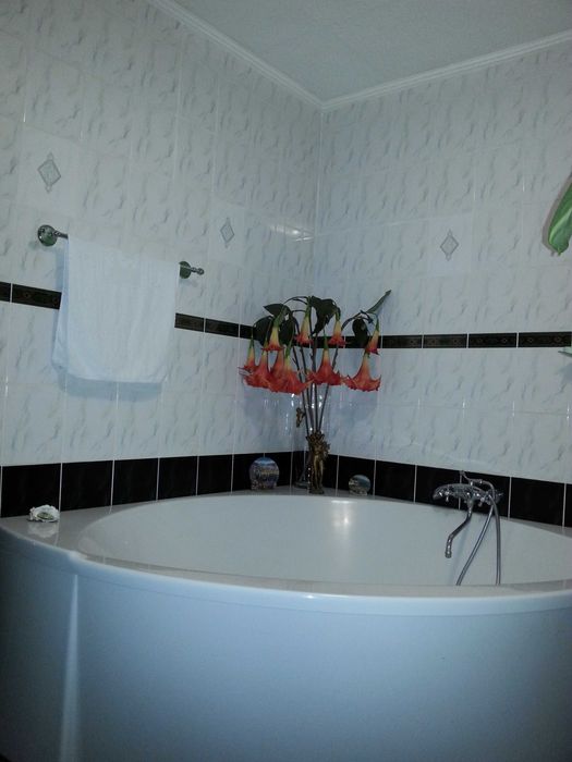 Продається будинок у Львові з ліфтом 15хв.від центру