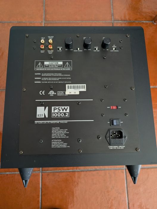Subwoofer Ativo KEF PSW 1000.2 – 100W RMS
