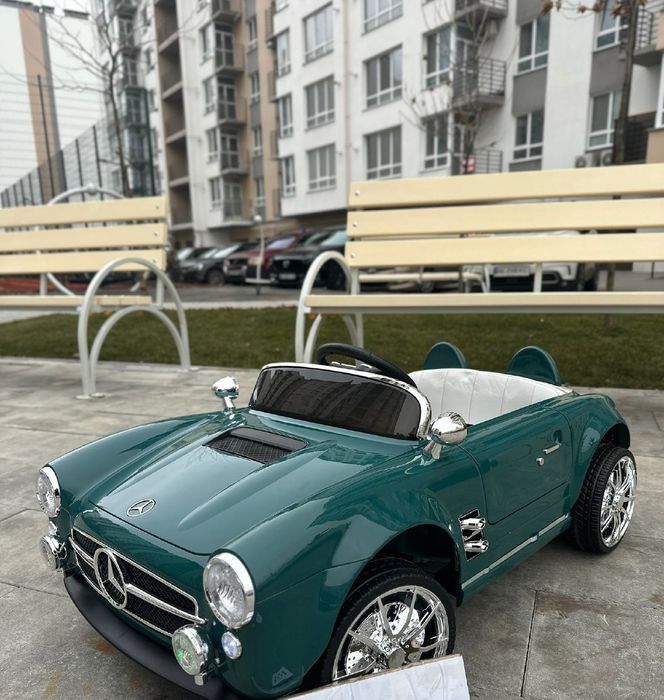 Детский электромобиль Мерседес Ретро на 4 мотора дитячий електромобіль