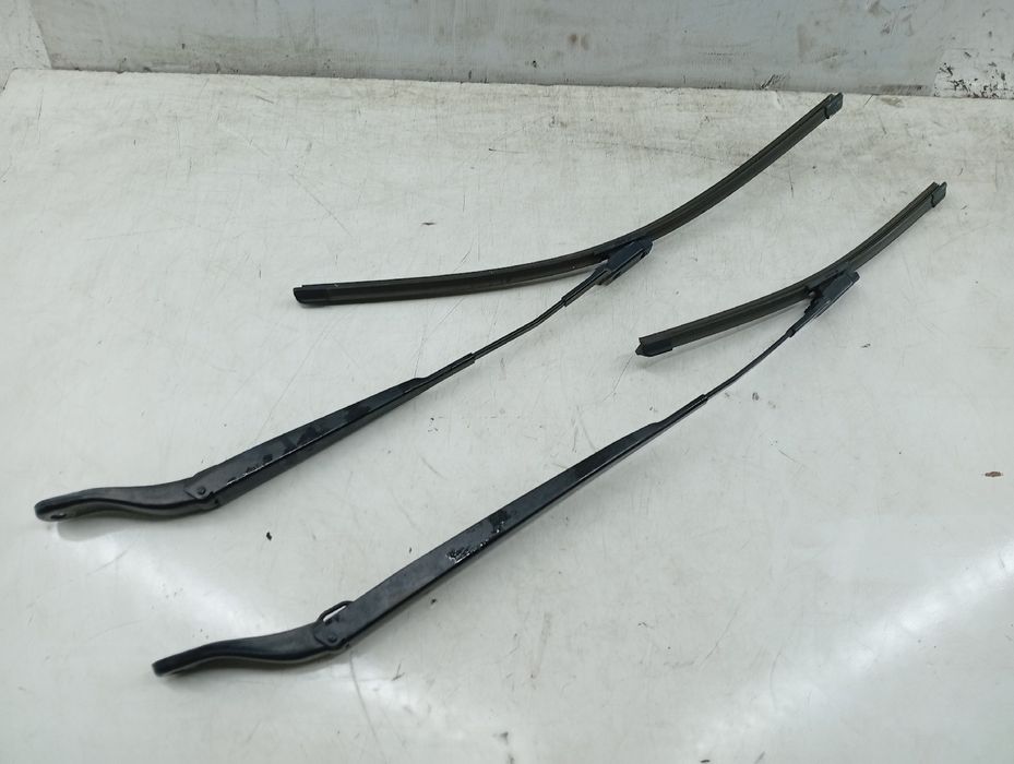 Astes/Escova Limpa Conjunto (2) - PEUGEOT 2008 II (U_) | 19 -