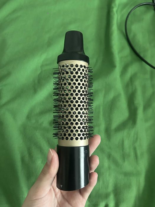 Фен-щітка Philips Essential Care Ionic HP8667/00