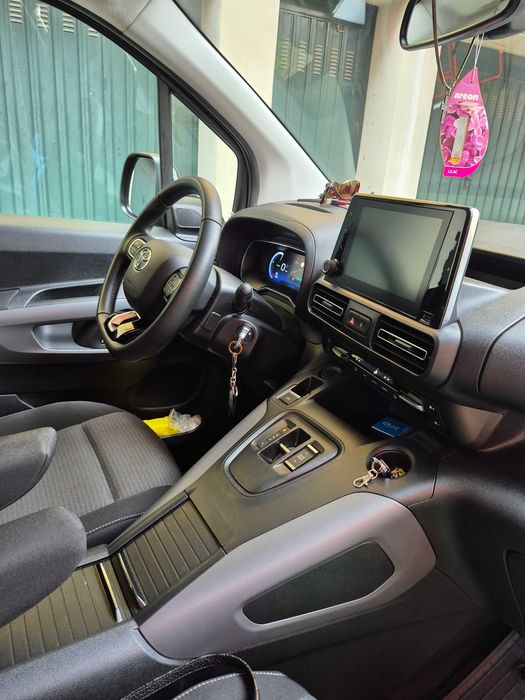 Авто Toyota proace city verso electric