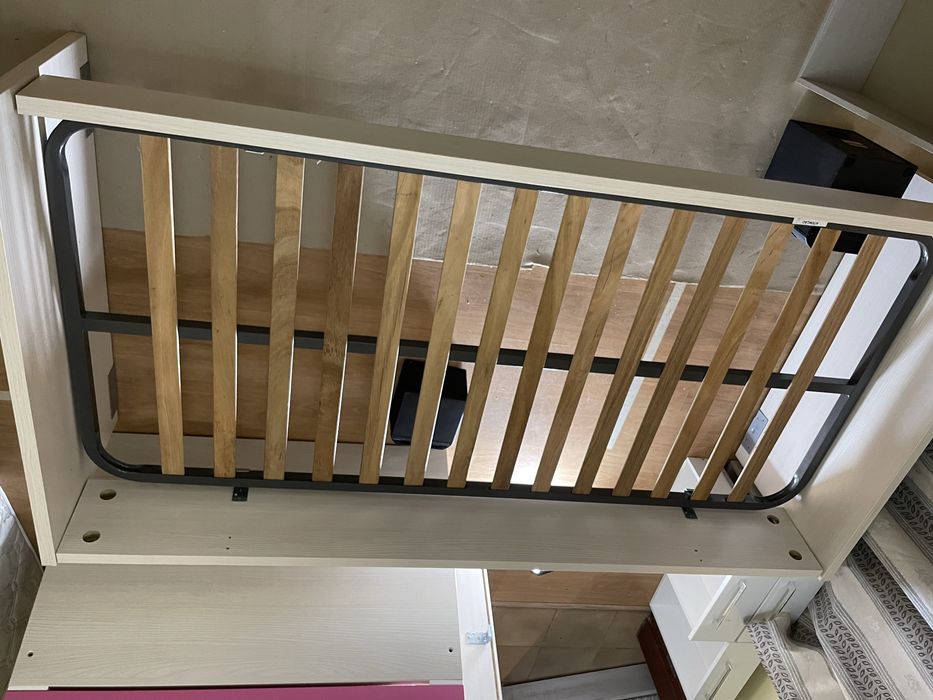 Cama de solteiro dupla