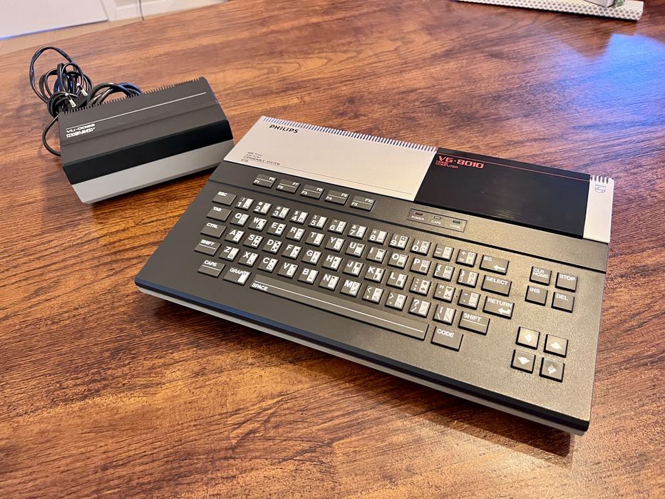 Computador Philips VG-8010 MSX impecavel