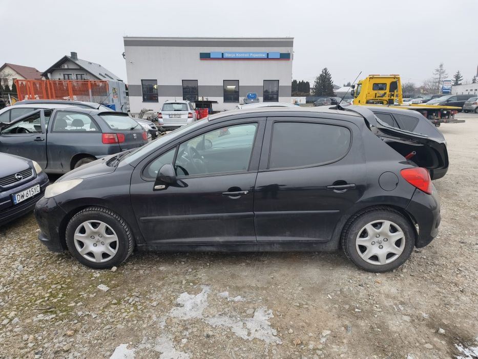 Peugot 207 czarny