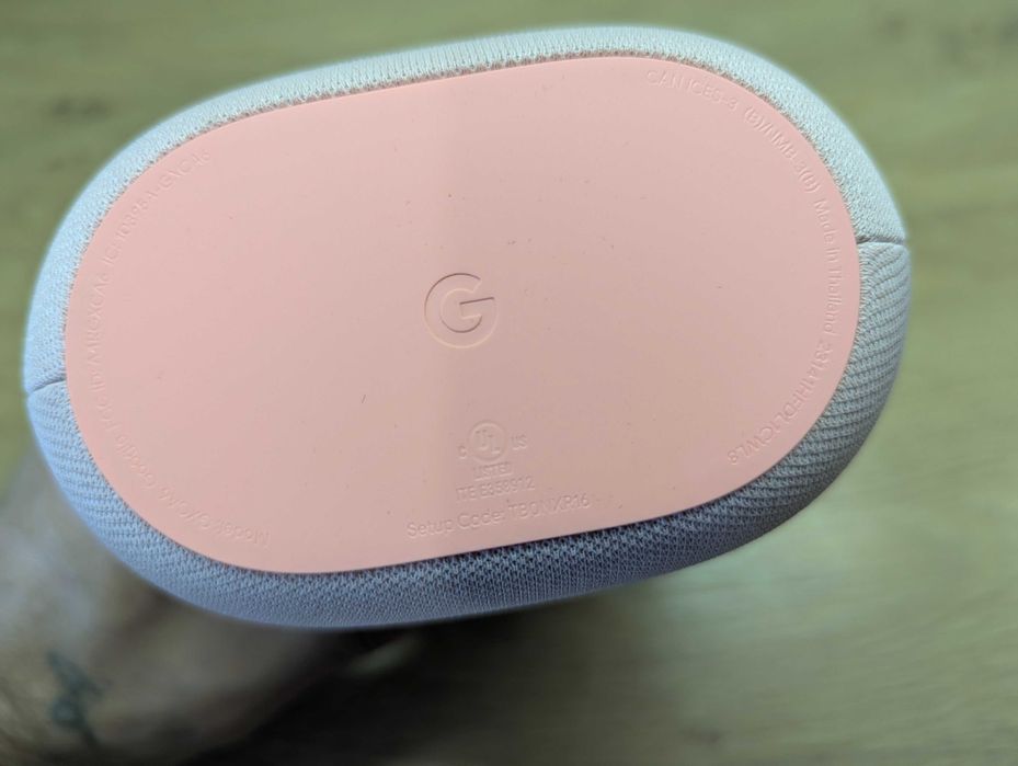 Розумна колонка Google Nest Audio Google Assistan USA колір «Шалфей»