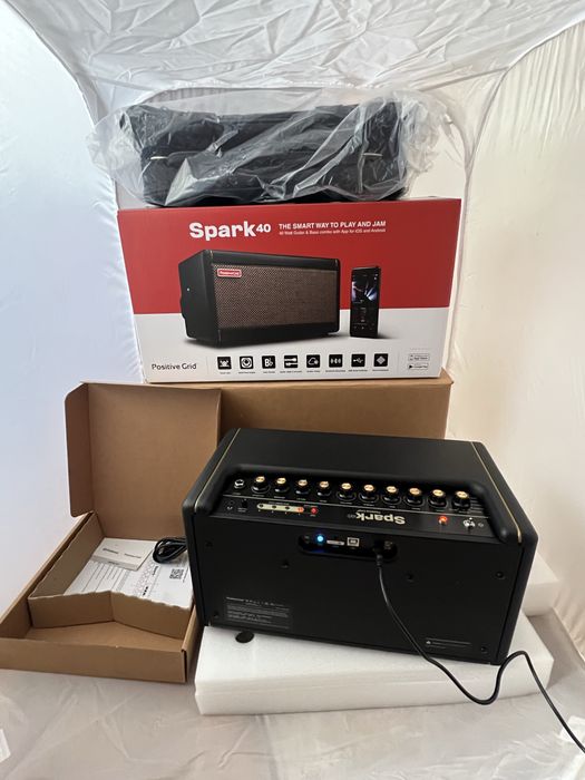 Nowy Wzmacniacz Gitarowy Positive Grid Spark Pearl 40 + torba