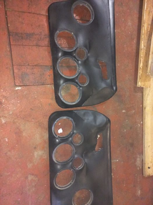 Продам дверні карты на ВАЗ 2110-2112