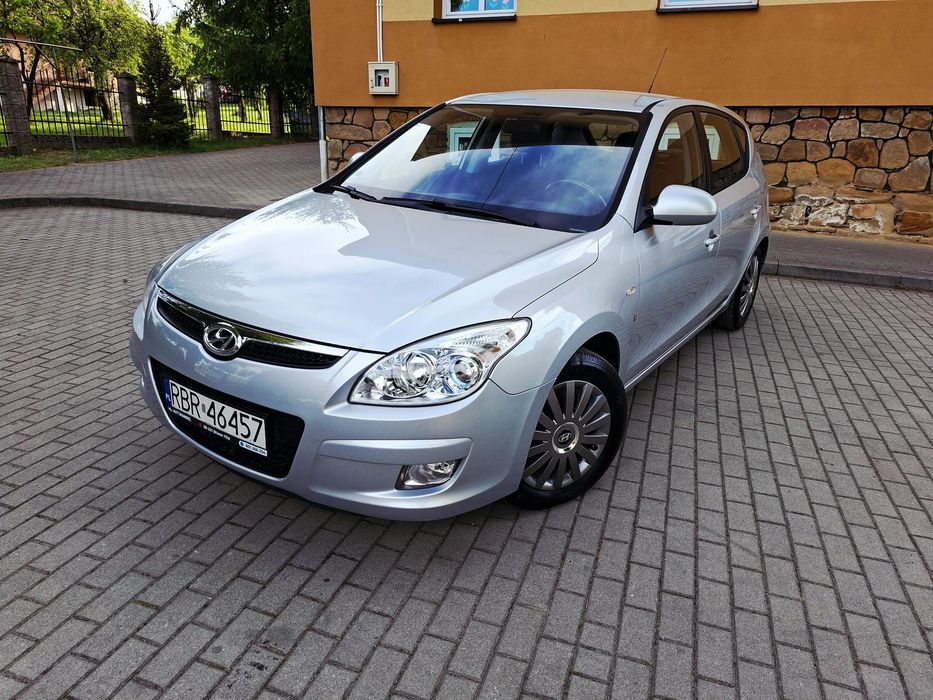 Hyundai I30 1.6 Benzyna 122 km z Niemiec