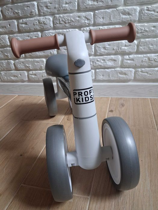 Дитячий біговел Profi Kids