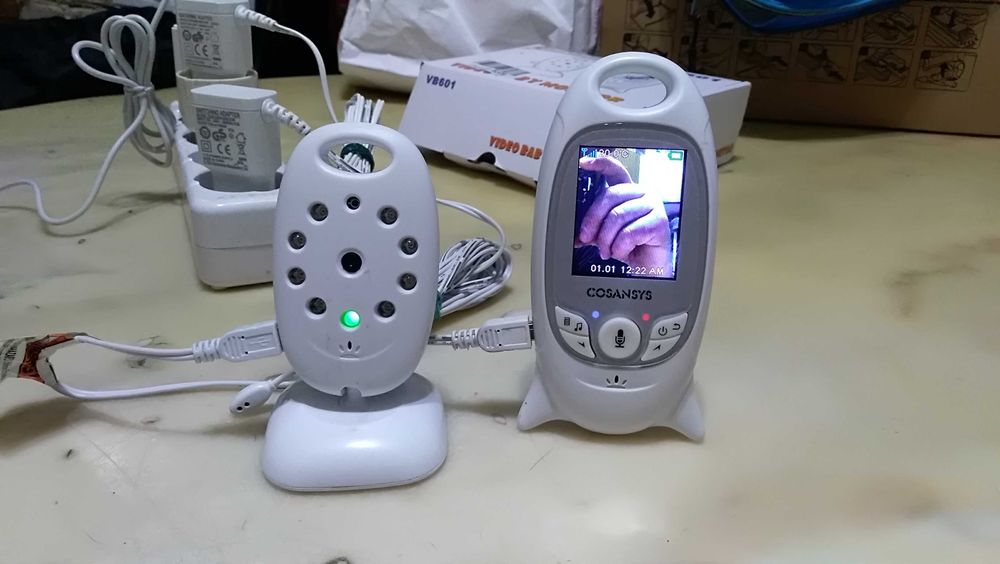 видеоняня Video Baby Monitor VB601 + держатель для камеры
