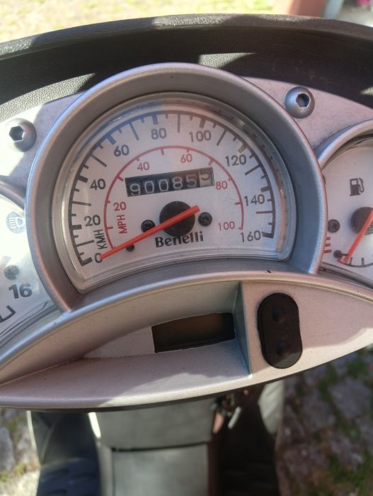Benneli Velvet 125