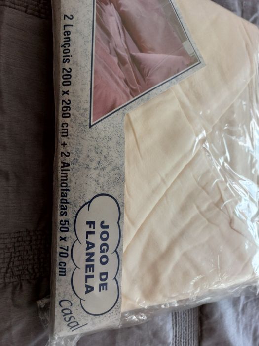 Lençóis de flanela com 2 fronhas