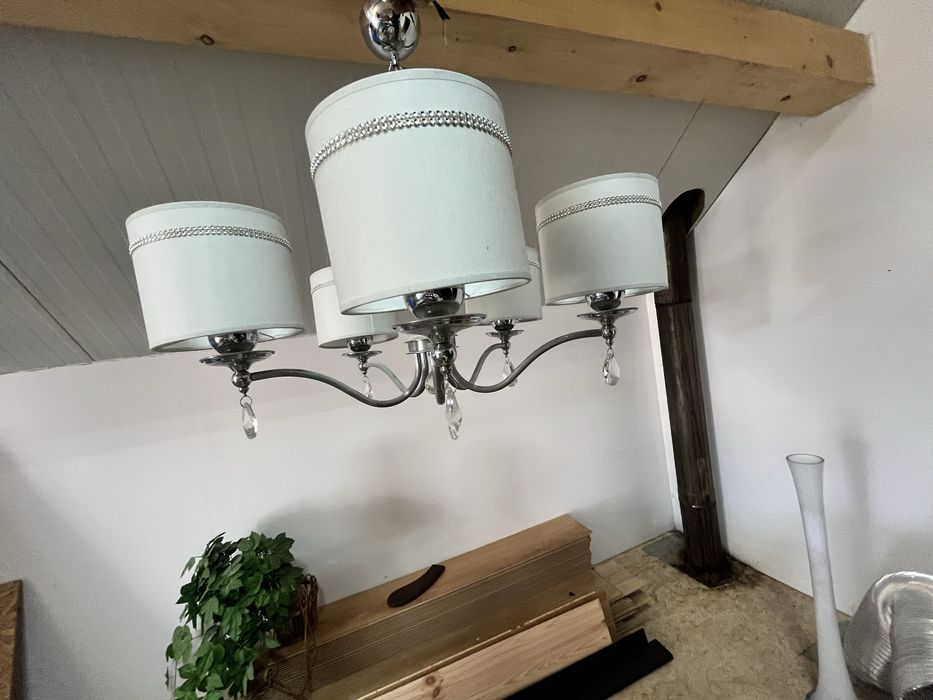 Żyrandol lampa wiszaca