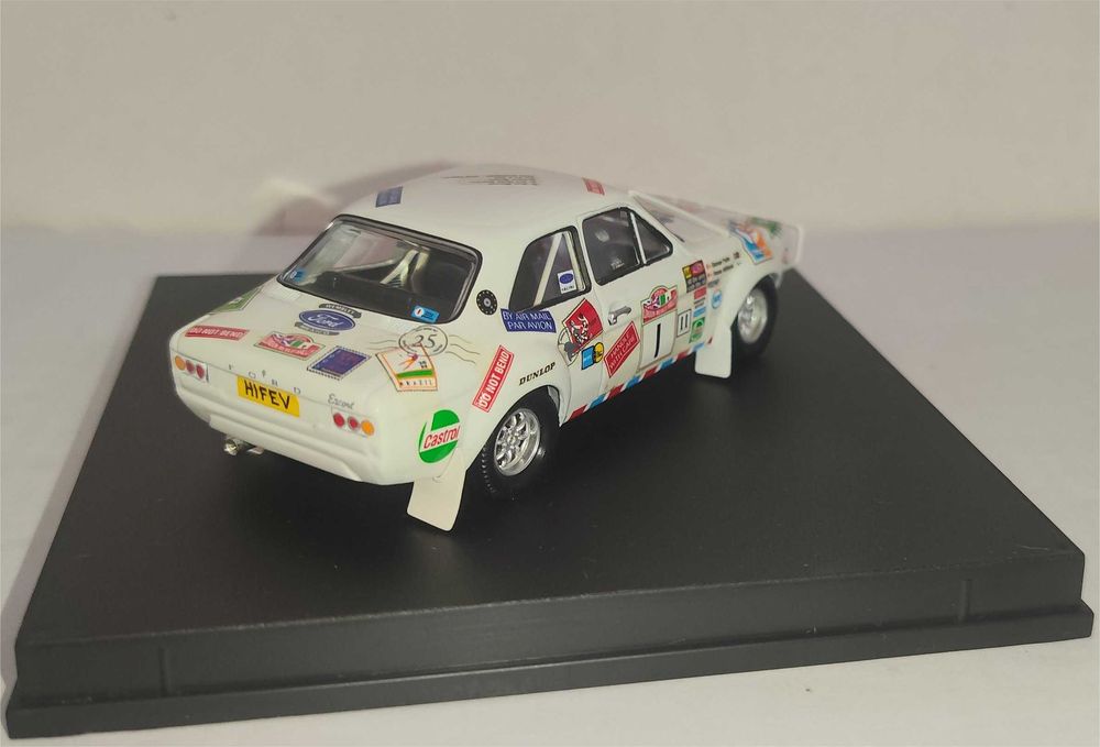 Troféu - Ford Escort MK1 - Vencedor Rally London-México 1995 - Hannu Mikkola