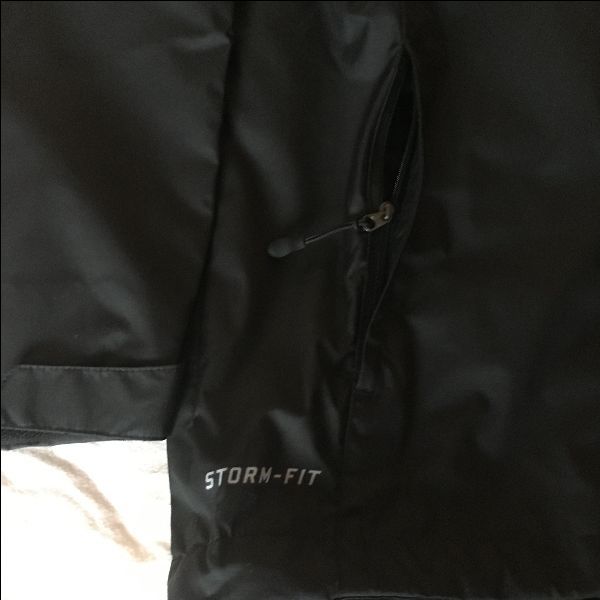 Kurtka Nike Storm-Fit NOWA