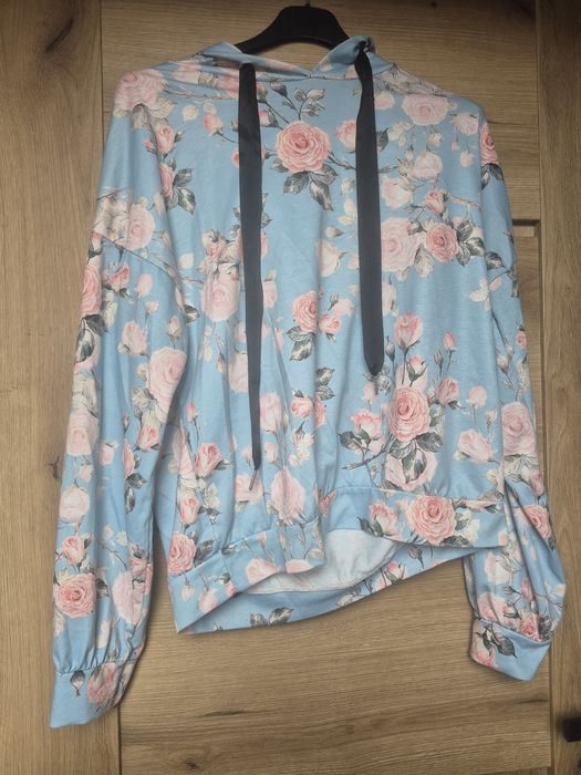 Bluza włoska troczki kaptur niebieska kwiaty bawełna UNI