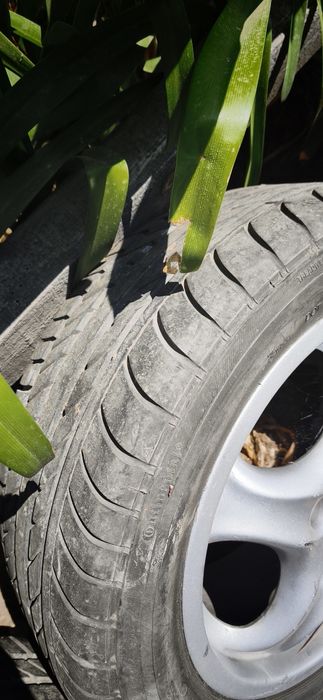 Jantes Porsche Originais 16" + 4 Pneus Continental – 850 € (negociável)