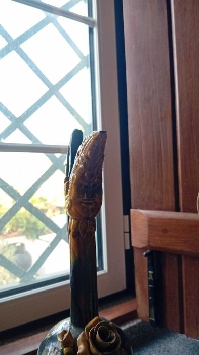 Elegante jarro/ gomil de loiça  das caldas