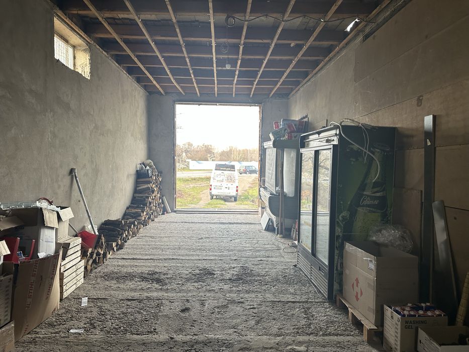 Здам приміщення під склад вул. Набережна 290м2