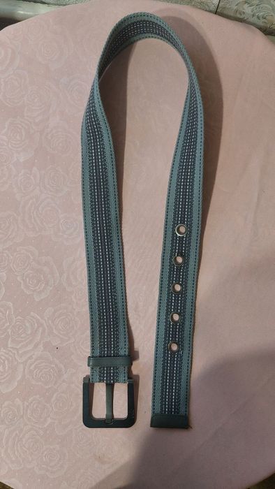 Чоловічий  ремінь в різних кольорах