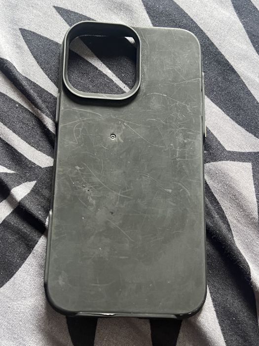 Capa para iPhone 13 Pro Max – Preta, Anti-choque (Bom Estado)