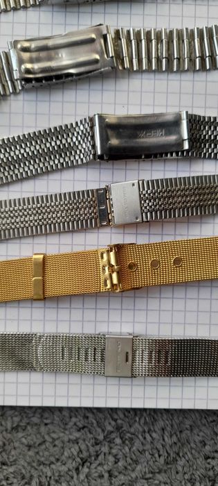 Bransolety zapinane do zegarków