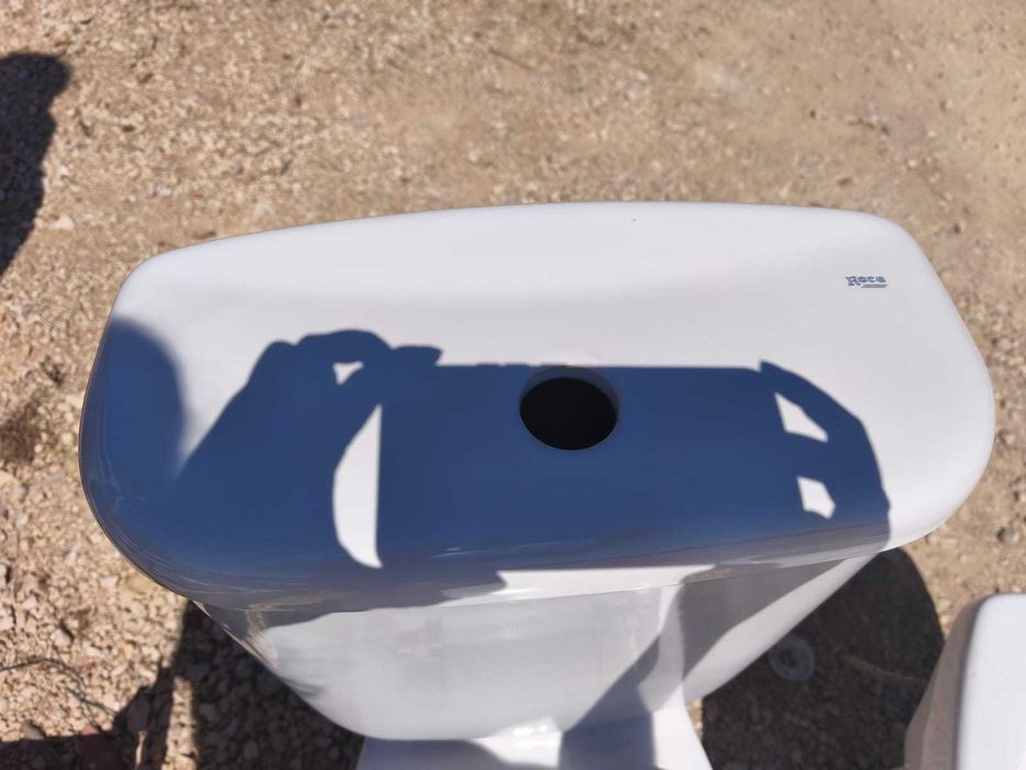 Conjunto Sanita + Bidé Roca | 85€ | Ideal para Garagem, Anexo ou Casa de Banho