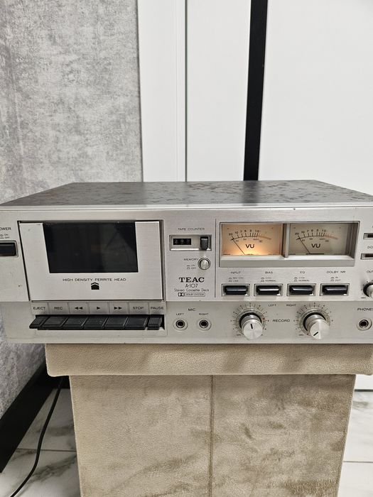 Аудіомагнітофон TEAC A-107