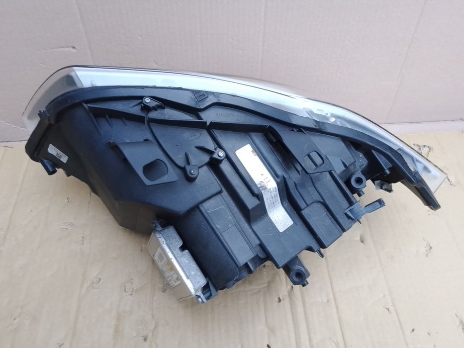 Xenon prawy BMW 3 III E90 lift dynamic skrętny Europa