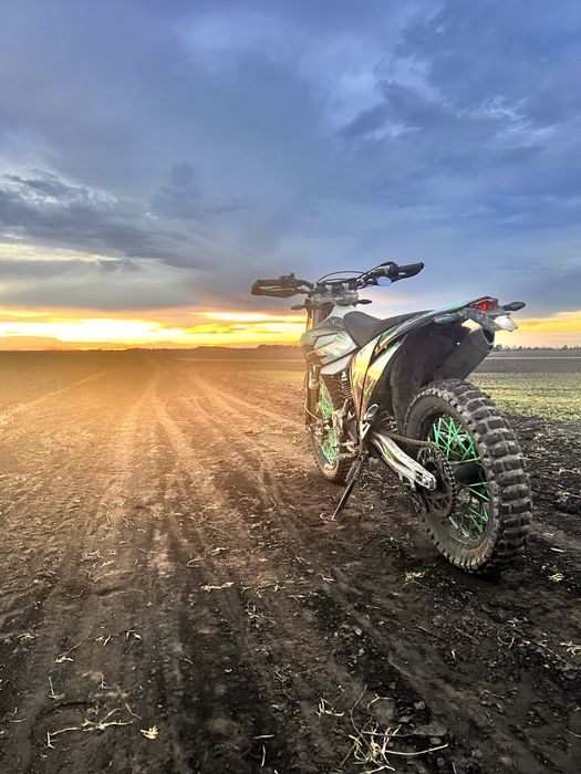 Продам мотоцикл kovi jnr ШОЛОМ В ПОДАРУНОК