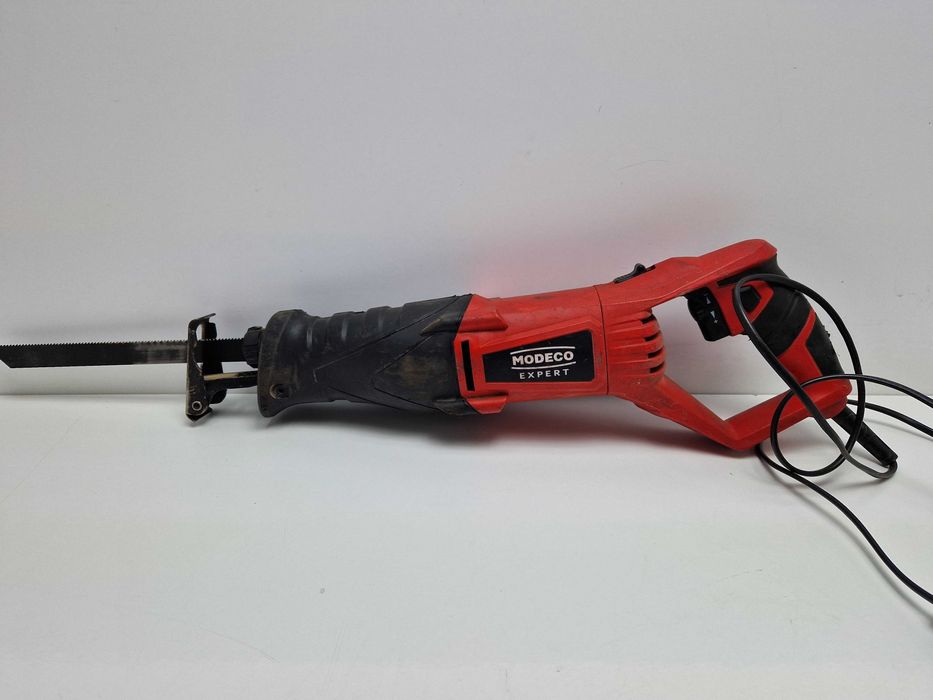 Piła szablasta elektryczna Modeco MN-92.501 800W